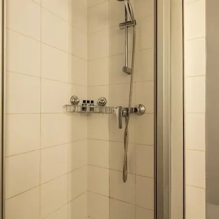 Lombards - Cozy In The Heart Of Place Du Chatelet. *